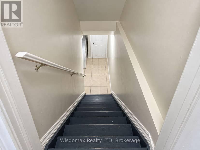 46 Young Crescent — photo 26 of 40