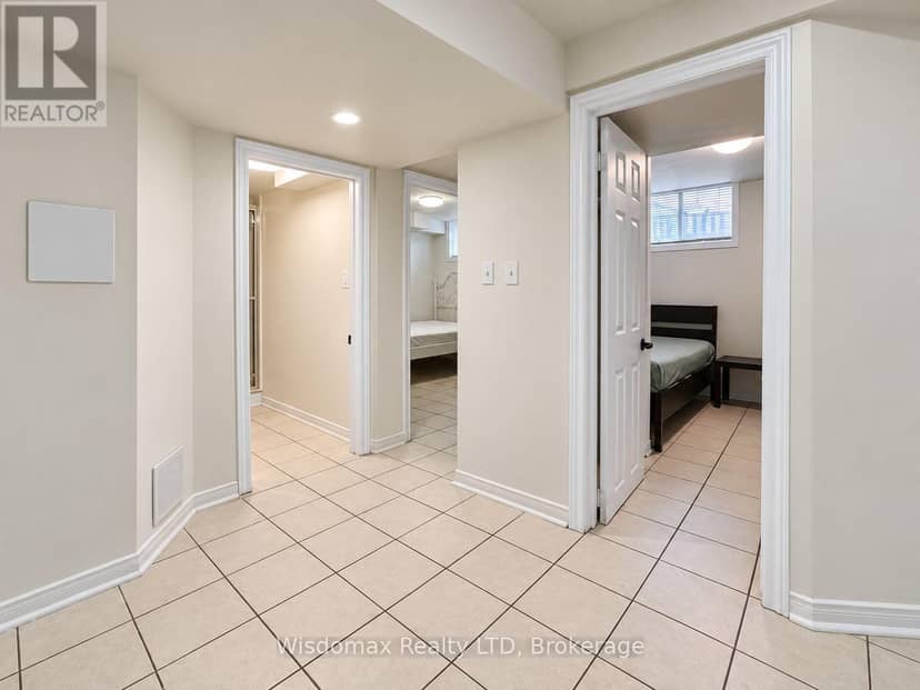 46 Young Crescent — photo 28 of 40