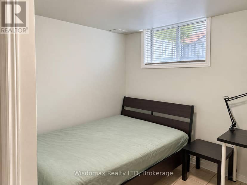 46 Young Crescent — photo 34 of 40