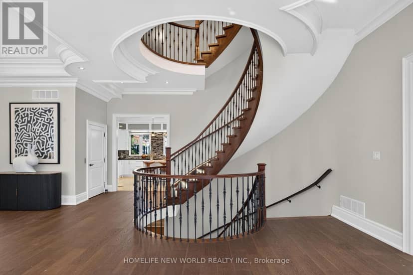 128 Garden Avenue — photo 10 of 40