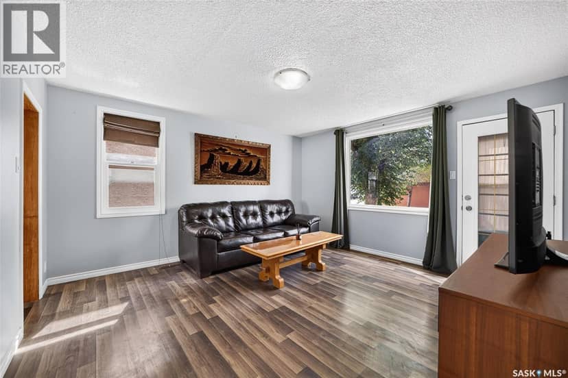 345 McIntyre Street, Regina, photo 8