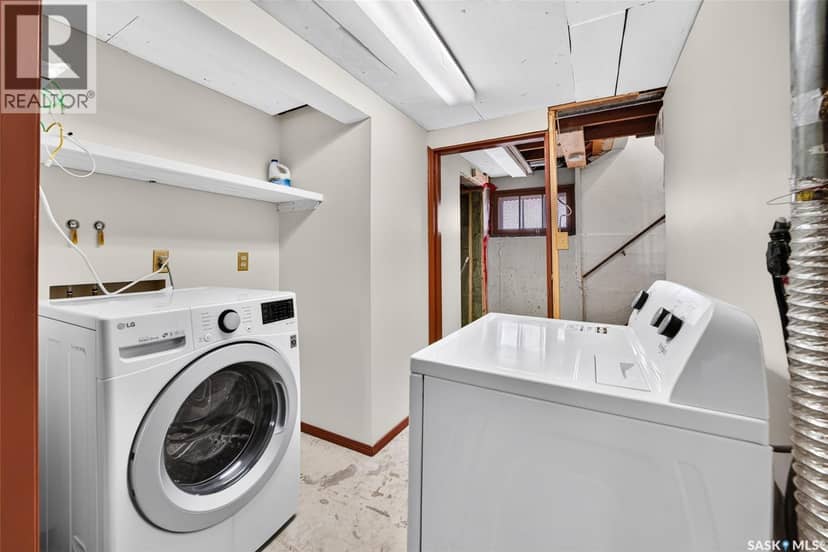 345 McIntyre Street — photo 21 of 37