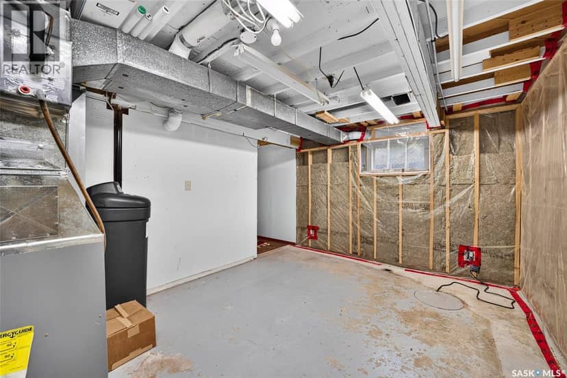 345 McIntyre Street — photo 27 of 37