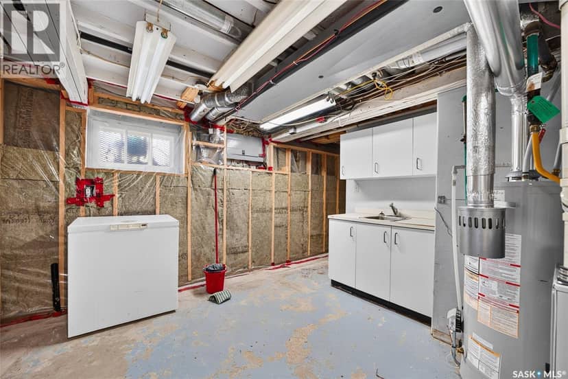 345 McIntyre Street — photo 25 of 37