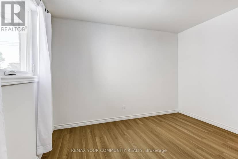 53 Glory Crescent — photo 12 of 32