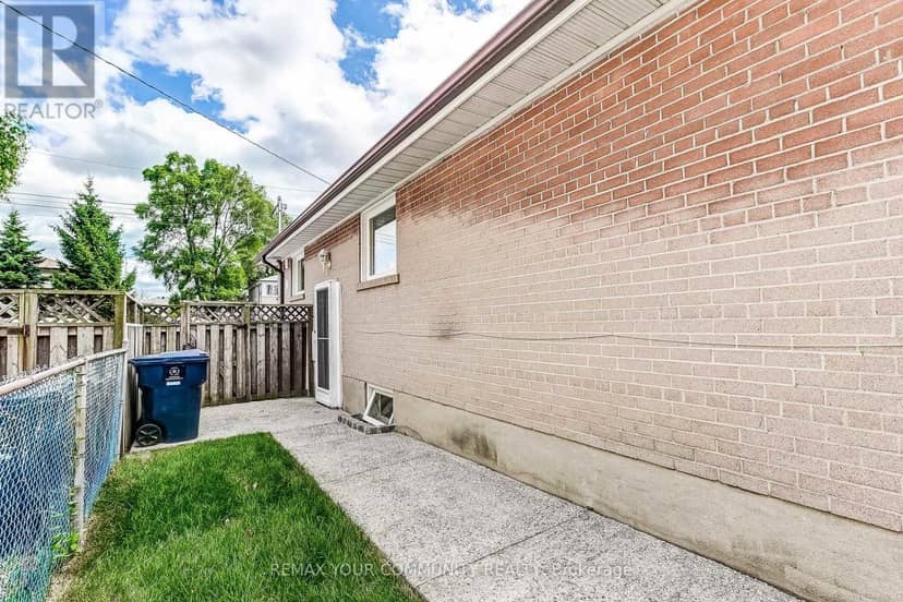 53 Glory Crescent — photo 28 of 32