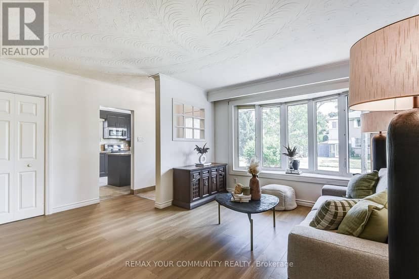 53 Glory Crescent — photo 4 of 32