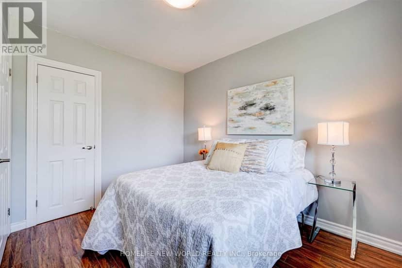 466 Paliser Crescent S — photo 19 of 33