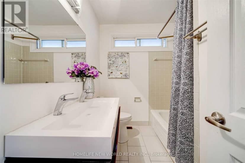 466 Paliser Crescent S — photo 21 of 33