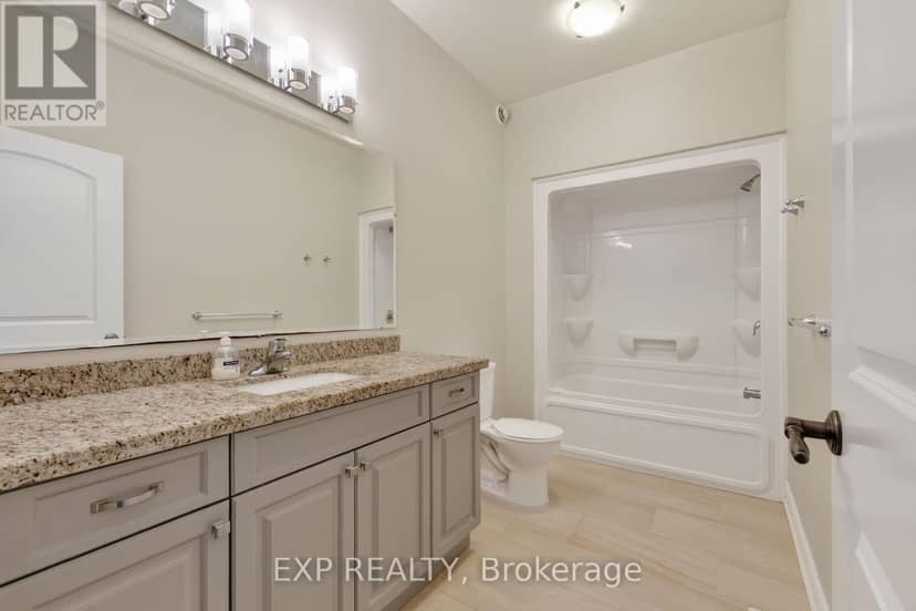 28 Singleton Street — photo 16 of 40