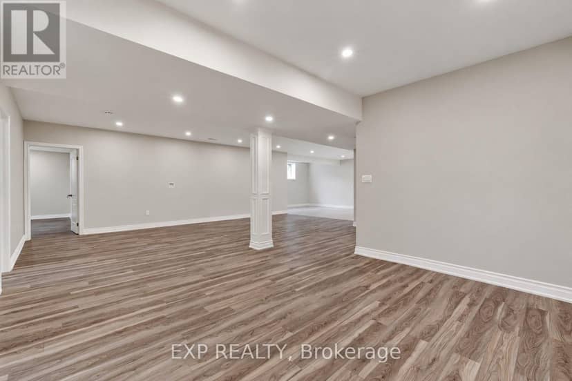 28 Singleton Street — photo 32 of 40