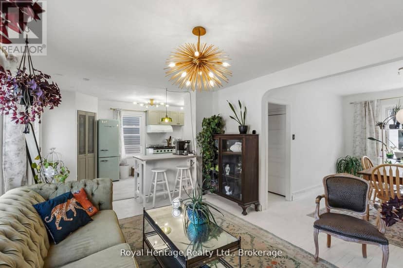 31 Caroline Street — photo 14 of 35