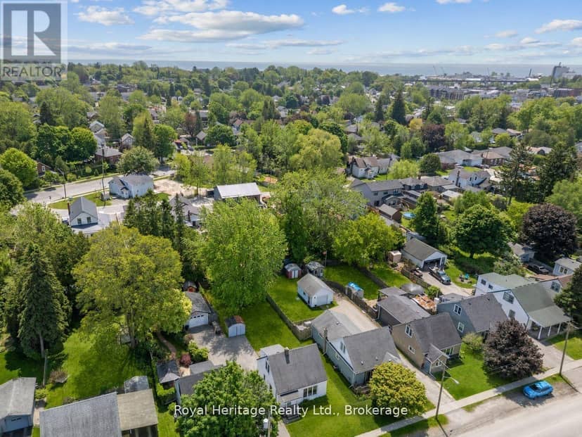 31 Caroline Street — photo 35 of 35