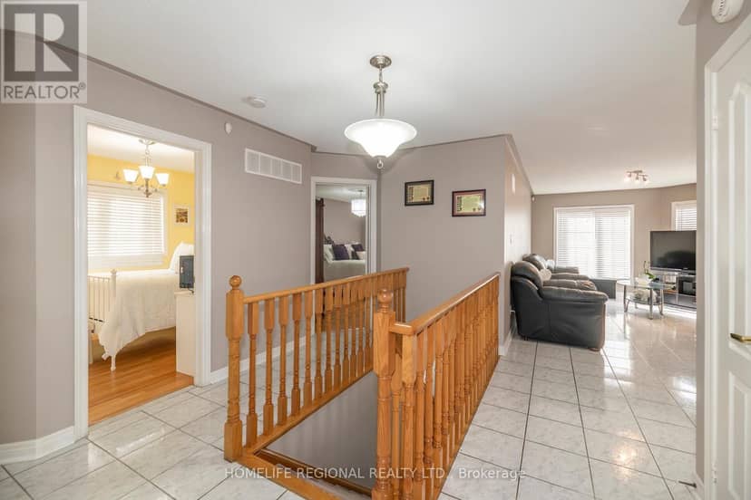 40 Arnold Crescent — photo 21 of 24