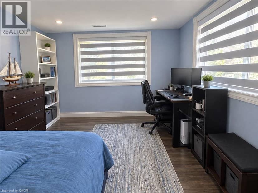 73 LARKSPUR Crescent — photo 10 of 11