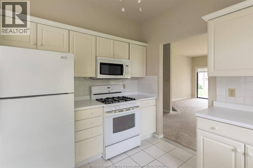 4653 Dali COURT — photo 7 of 40
