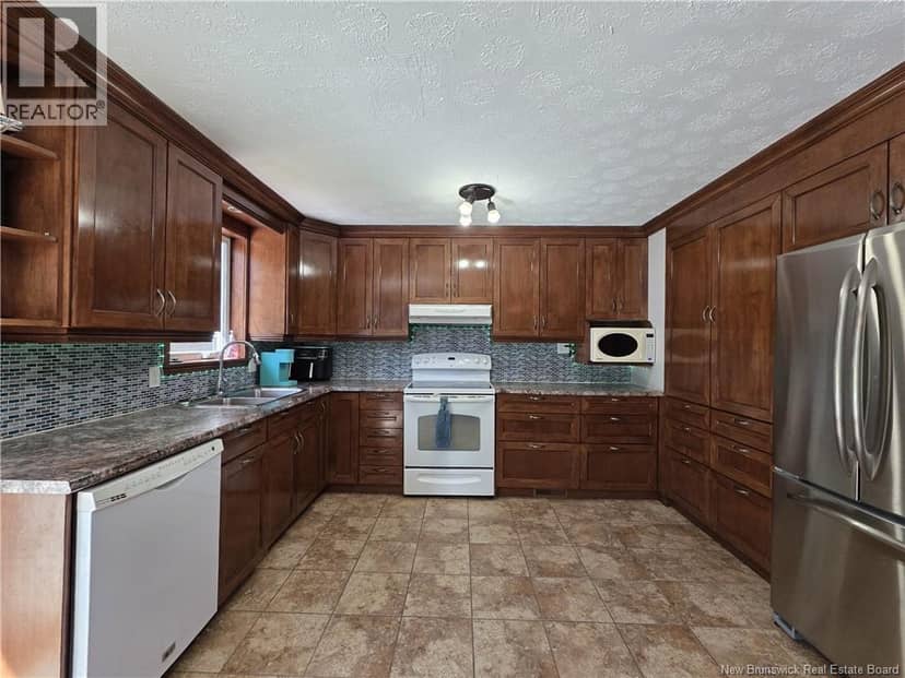 12 Belanger Street — photo 9 of 40