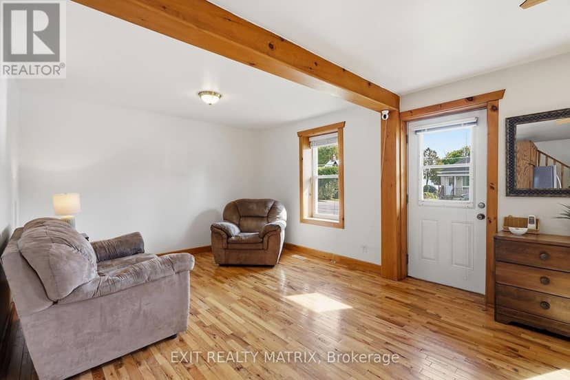 1187 Labrosse Street — photo 4 of 37