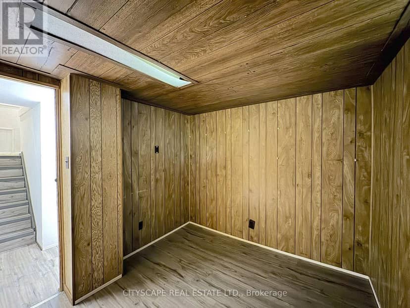 60 Hillview Drive — photo 34 of 40