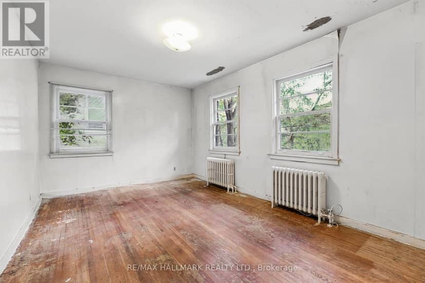 171 Old Yonge Street — photo 19 of 27