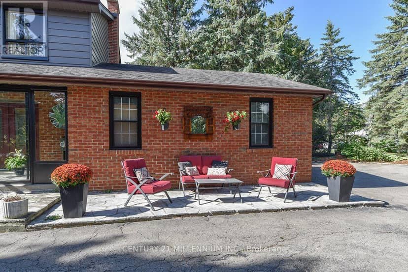 1666 Spruce Drive — photo 8 of 40