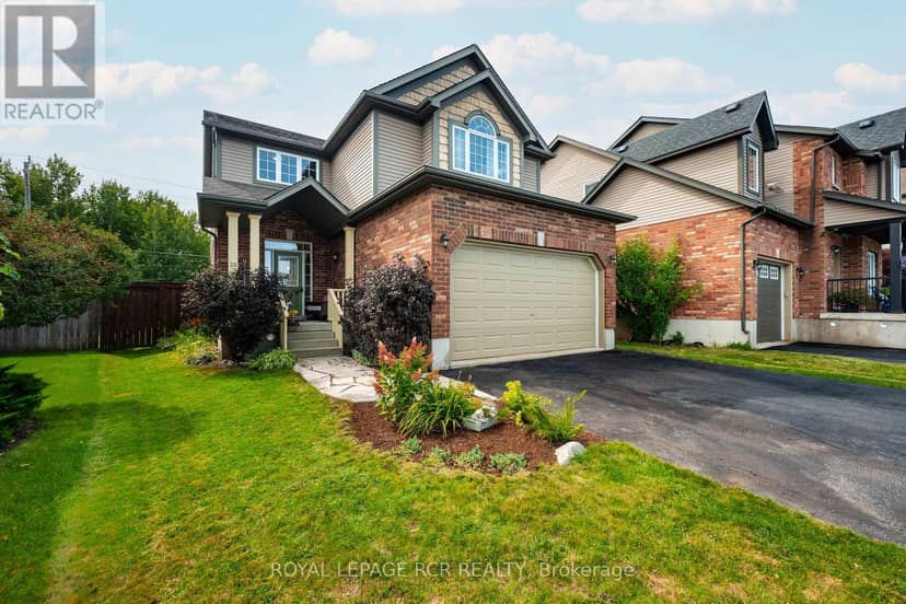 12 Maude Court — photo 1 of 24