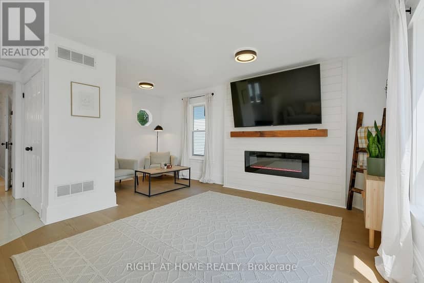 123 John Street — photo 16 of 40