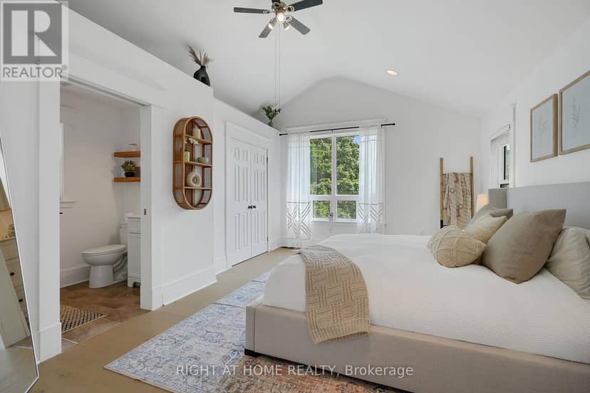 123 John Street — photo 21 of 40