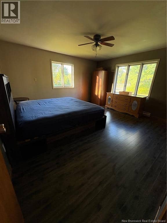 33 Halcomb Road — photo 10 of 19