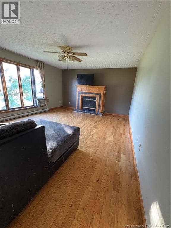 33 Halcomb Road, Lyttleton, photo 6