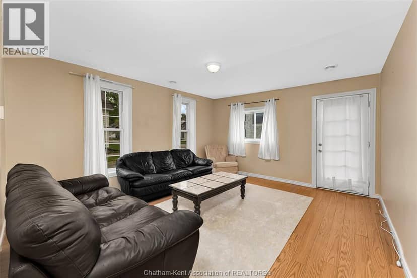 39 McGeorge Street — photo 13 of 33