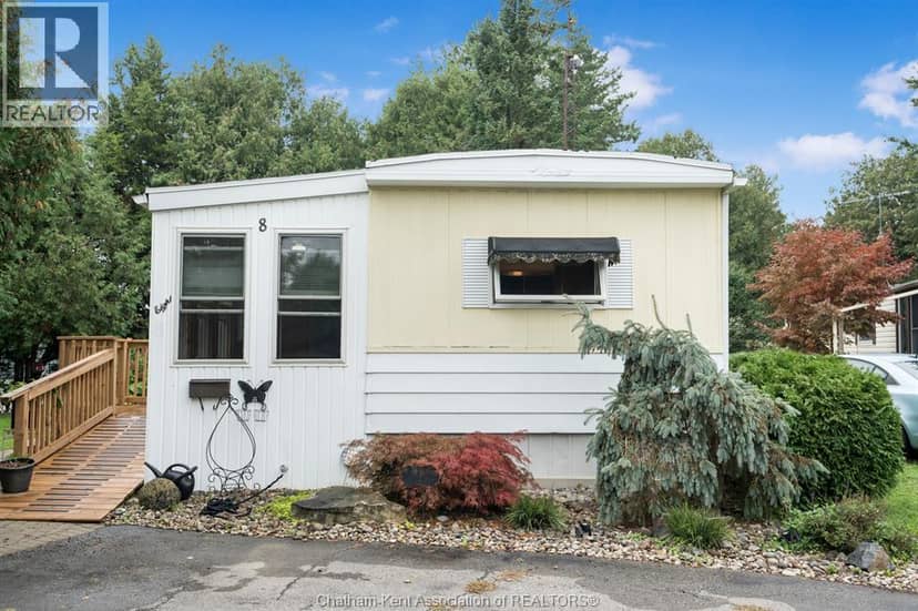 22220 Charing Cross ROAD Unit# 8, Chatham, photo 3