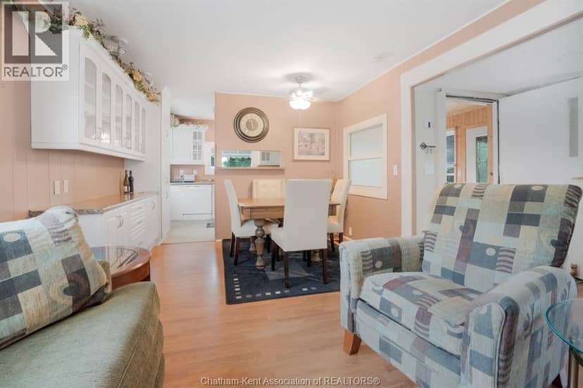 22220 Charing Cross ROAD Unit# 8, Chatham, photo 5