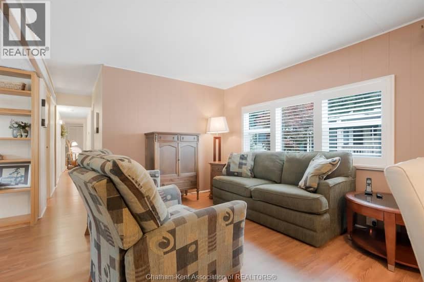 22220 Charing Cross ROAD Unit# 8, Chatham, photo 8