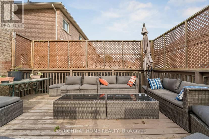 13 Weston Crescent — photo 16 of 40