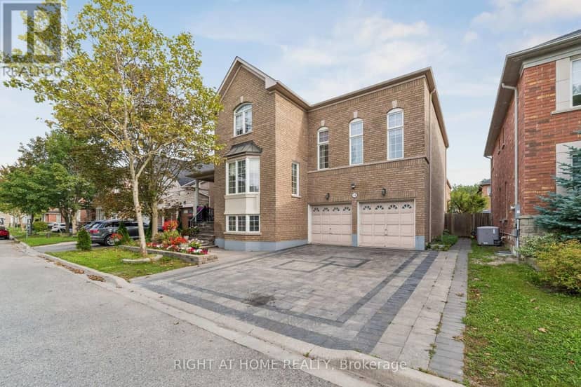 13 Weston Crescent — photo 17 of 40