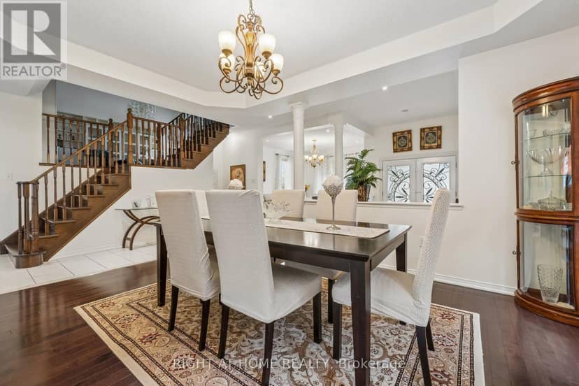 13 Weston Crescent — photo 38 of 40