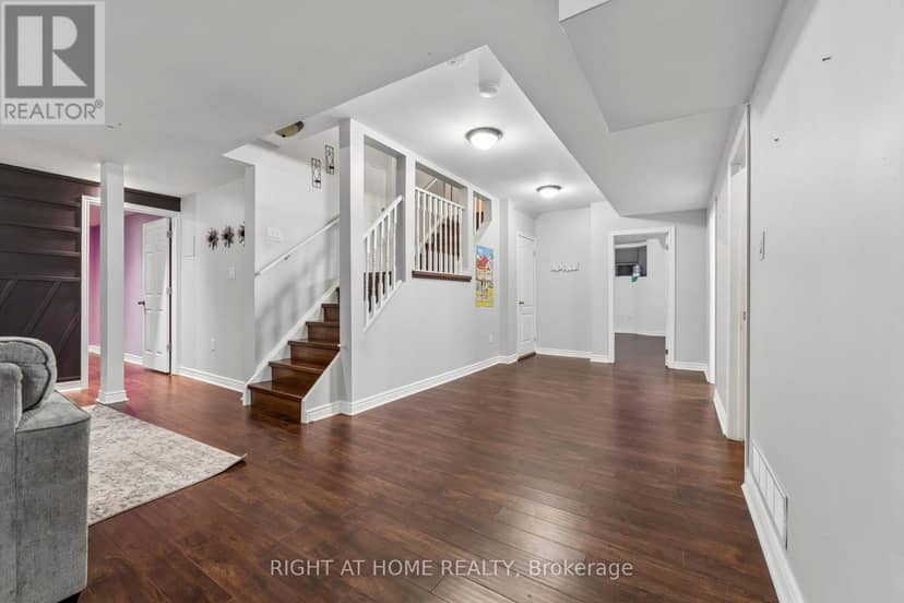13 Weston Crescent — photo 8 of 40