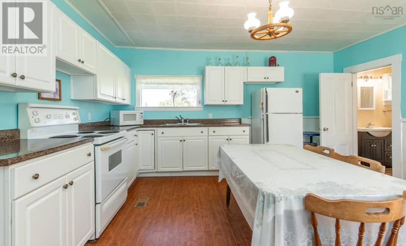 4596 Highway 1 — photo 10 of 29
