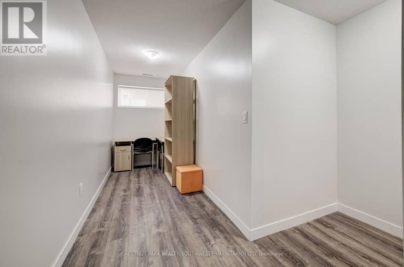 114 - 338 Albert Street — photo 13 of 22