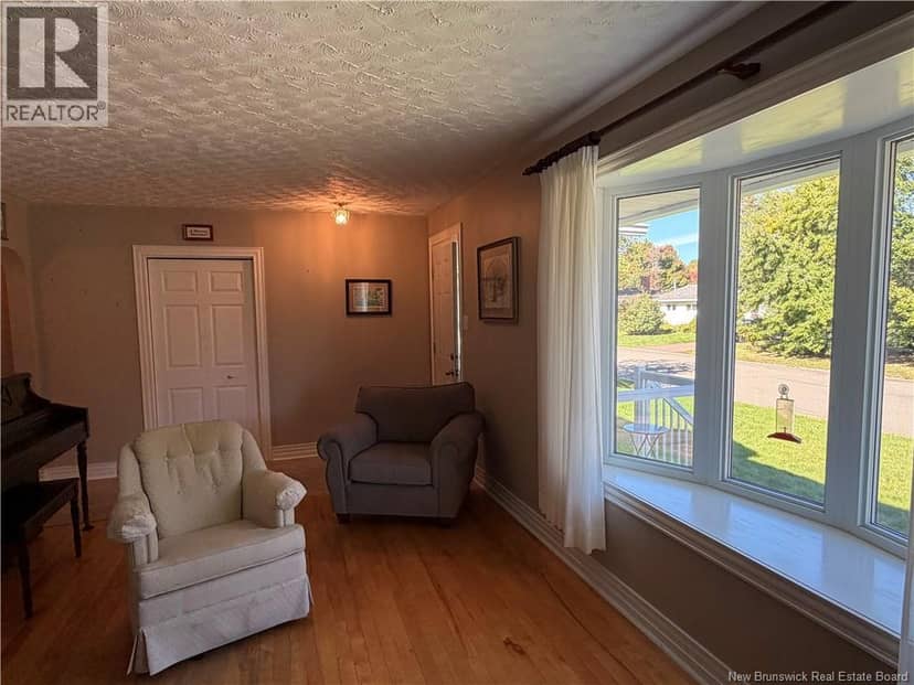 36 Lindsay, Riverview, photo 8