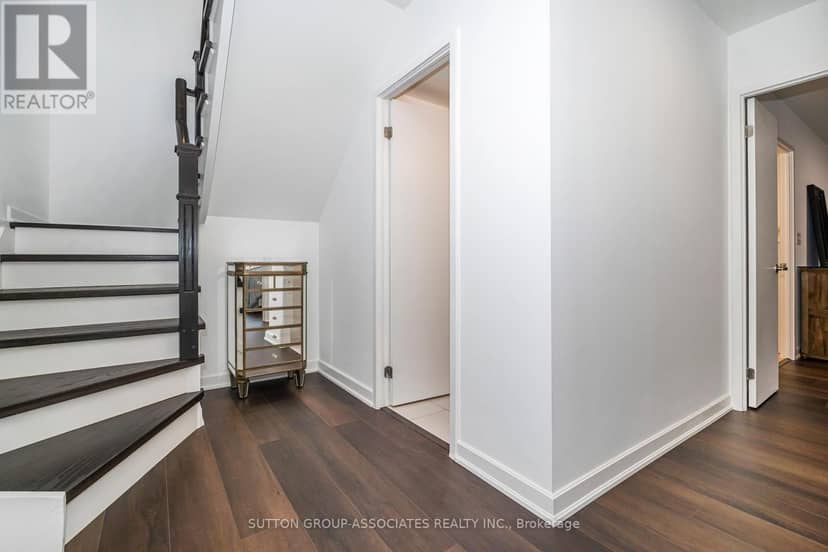 PH7 - 539 Jarvis Street — photo 16 of 40