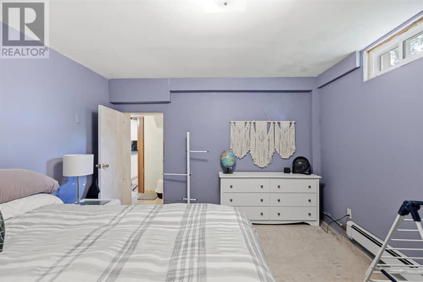 309 Whitney AVE — photo 34 of 40