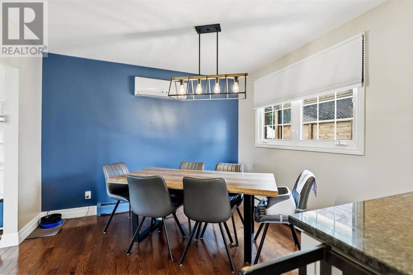 309 Whitney AVE — photo 8 of 40