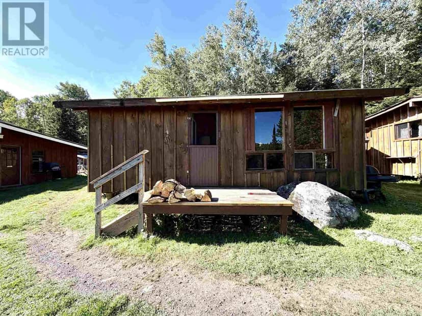 PCL 3561 Dog LK — photo 3 of 40