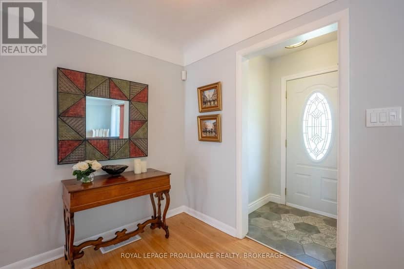 302 Arrowhead Place, Kingston, photo 4