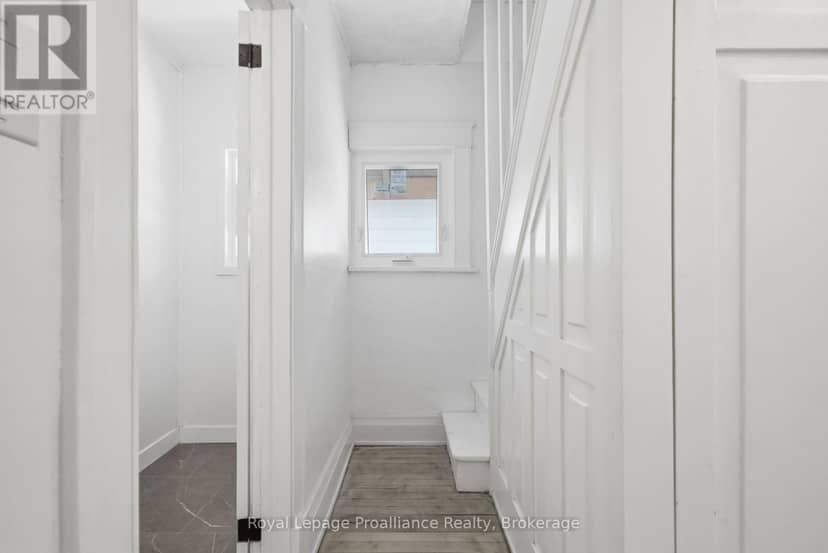 82 Marmora Street — photo 38 of 40