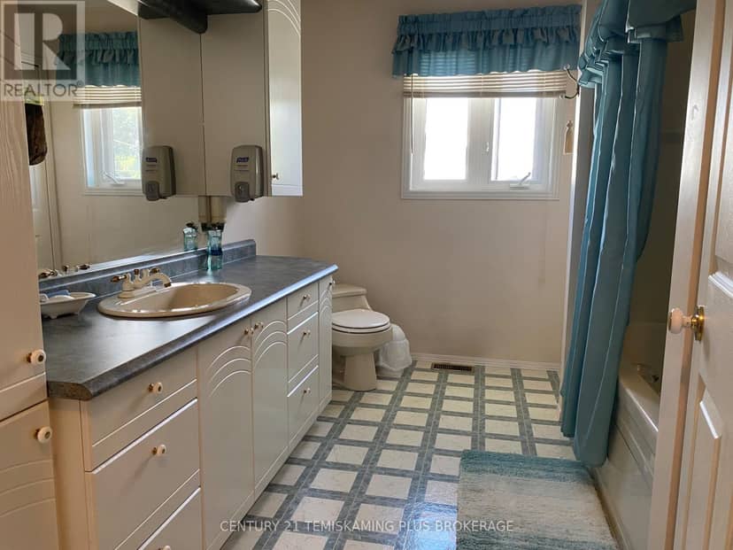 430 Main Street — photo 29 of 40