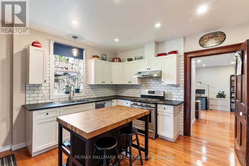 404 Henry Street W — photo 15 of 40