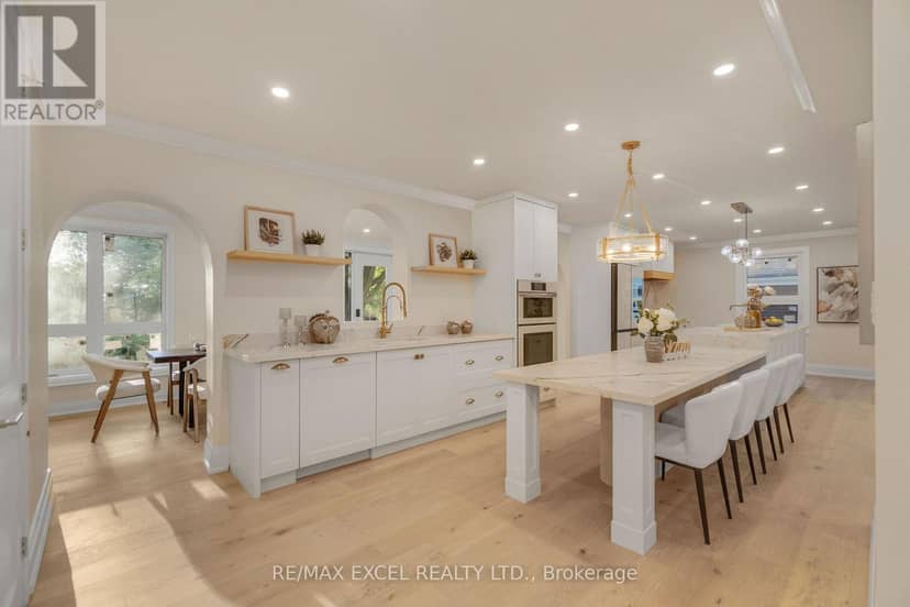 599 Conacher Drive, Toronto, photo 8